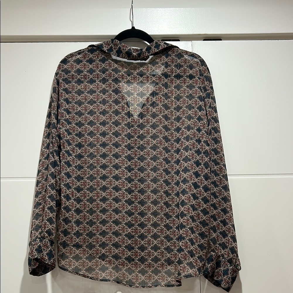 Patterned Button-Up Blouse - Picture 2 of 2
